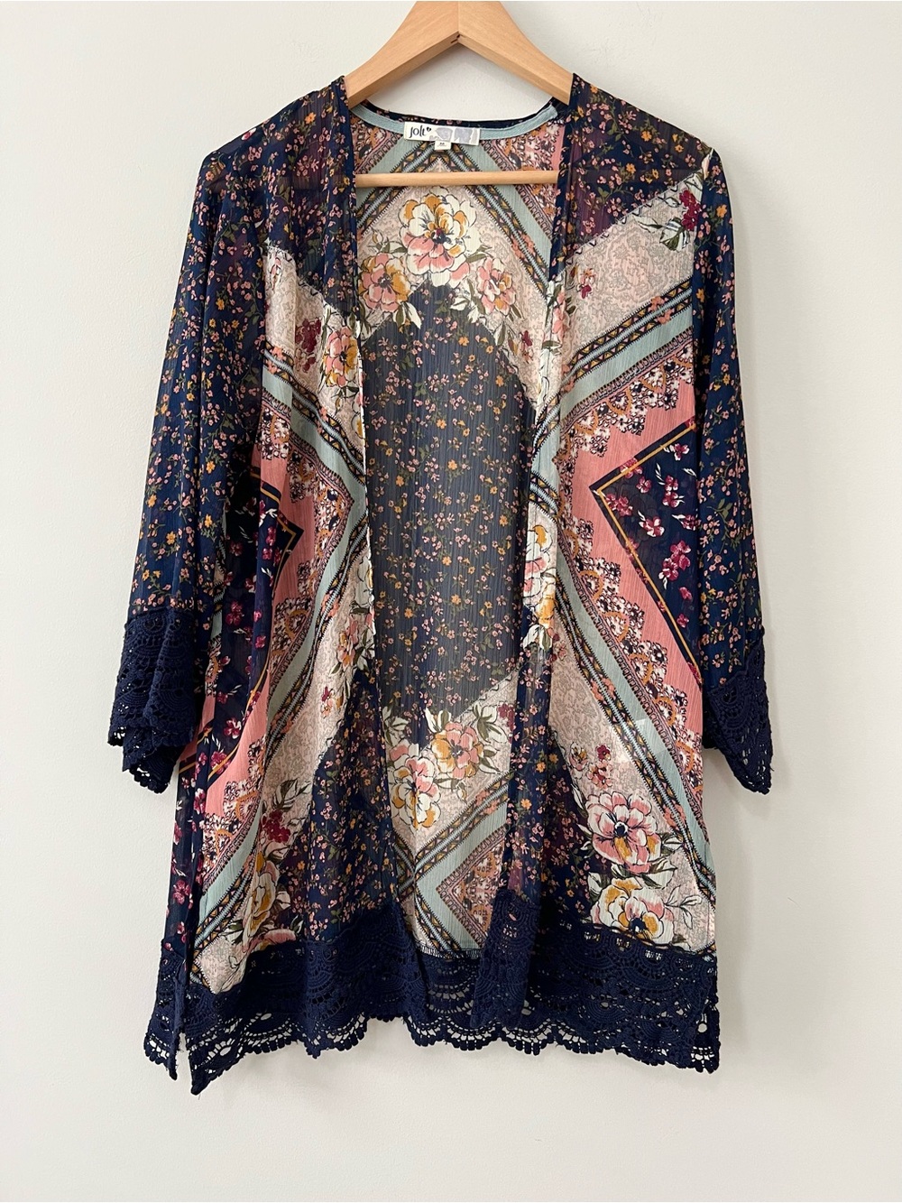 Jolt Boho Patchwork Floral Kimono Cardigan Size M Crochet LaceTrim Navy Pink